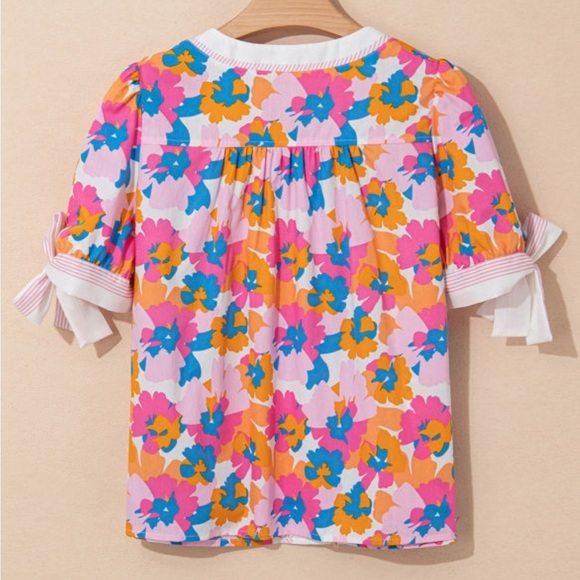 Vibrant Floral Blouse with Bow Sleeves - Picture 3 of 8